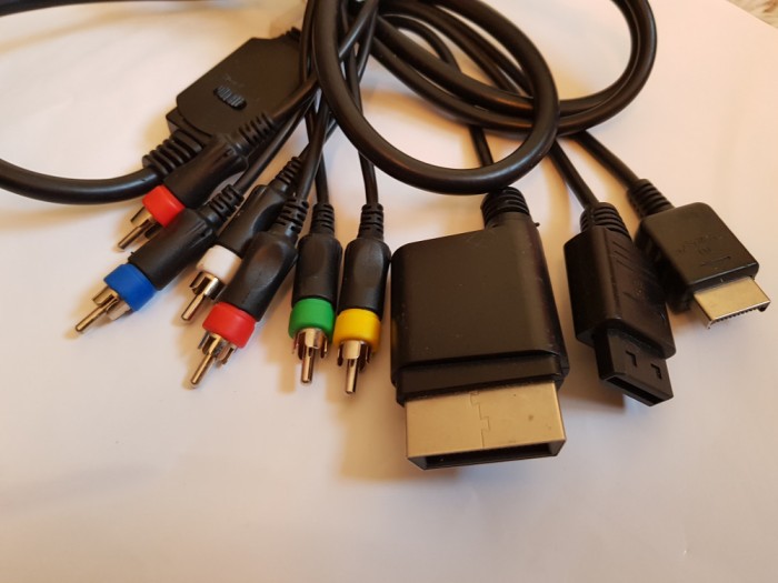 4 IN 1 Cablu Component universal pentru XBOX 360/WII/PS3/PS2.