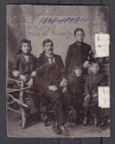 Fotografie pe carton - Familia Stoenescu in studio 1903 - Atelier B. Segal Bucuresti Grivita 96