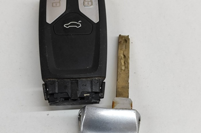 Cheie de contact AUDI Q5 FY 2018 OEM: 4M0959754T 21875334