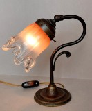 Veioza / lampa vintage metalica, cu abajur cristal bicolor, functionala