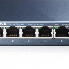 Switch tp-link tl-sg105 5 porturi gigabit desktop metal suporta igmp snooping ieee 802.1p qos plug