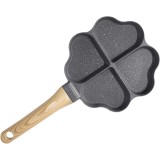 Cumpara ieftin Tigaie neagra 18,5 cm cu 4 compartimente in forma de inima, maner 15 cm