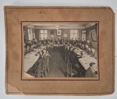 Fotografie veche 1934 Fundatia Vasiliu Bolnavu format mare cu semnaturi pe verso Fotografie document