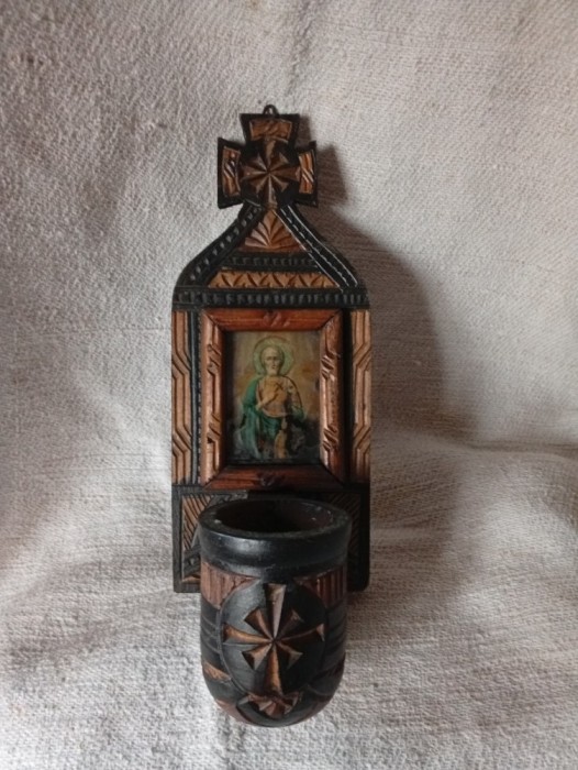 Candela din suflet sculptat cu Sf&acirc;ntul Nicolae
