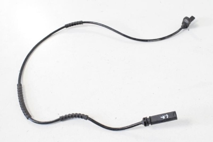 Senzor ABS st&acirc;nga spate BMW i8 I12 2014 OEM: 6855018 10425764