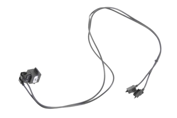 Port USB/AUX-In TESLA MODEL S 2020 OEM: 1004815-01-B | 21354934