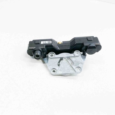 Camera față TESLA MODEL X 2016 OEM: 1065809-00-B 10641426 foto