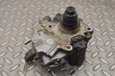 Pompa de combustibil MERCEDES-BENZ A W176 2013 OEM: Hatchback | 15486505 foto