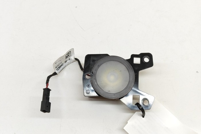 Iluminare interioară TESLA MODEL X 2020 OEM: 1036643-00-C 29811839