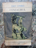 John Updike - Centaurul