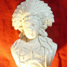 Statueta veche- Bust Portelan - Budha , dim.=26x15,5x10cm