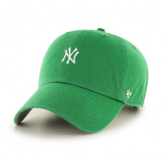 47brand șapcă de baseball din bumbac MLB New York Yankees culoarea verde, cu imprimeu B-BSRNR17GWS-KY