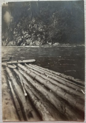 Cu plutele pe Bistrita// Foto Tr. Zaharie 1926 foto