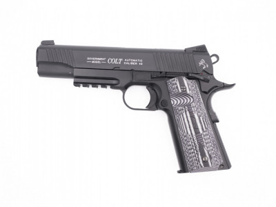 Replica pistol Colt Combat CO2 GBB Cybergun foto