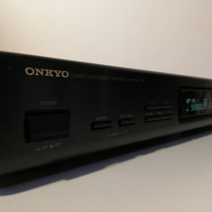 Tuner ONKYO model T-4021 - Quartz FM Stereo/AM - Made in Japan/Impecabil