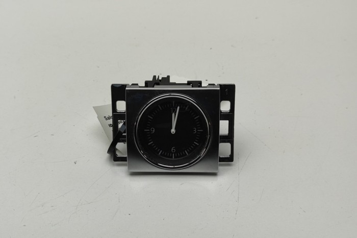 Ceas interior VW PASSAT Variant B7 365 2012 OEM: 3AA919204A | 30293494