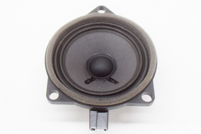 Difuzor ușă dreapta față VOLVO XC40 536 2020 OEM: 31438477,H032499A,AEF0K 12071184