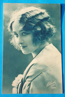 Carte Postala anii 1920 - Portret de femeie - superba foto