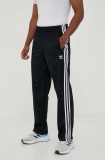 Adidas Originals pantaloni de trening culoarea negru, cu imprimeu IJ7055