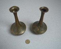 2 vase islamice de alama foto