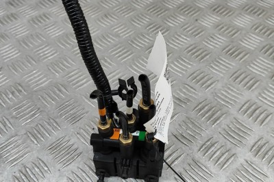 Unitate de control suspensie pneumatică LAND ROVER RANGE ROVER SPORT II L494 2018 OEM: JPLA-5B710-AB 29995981 foto