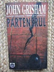 PARTENERUL-JOHN GRISHAM foto