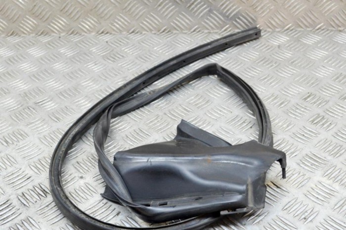 Garnitura ușă st&acirc;nga față JAGUAR XK Coupe X150 2013 OEM: X150-X0Z | 14688779