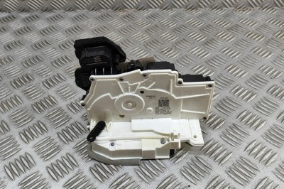&amp;Icirc;ncuietoare ușă dreapta spate PORSCHE Taycan 2022 OEM: 4N0839016B | 31801643 foto