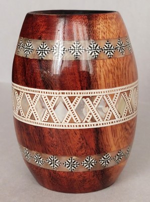 Pahar decorativ din abanos lucrat manual, model aborigen tip butoias cu sidef foto