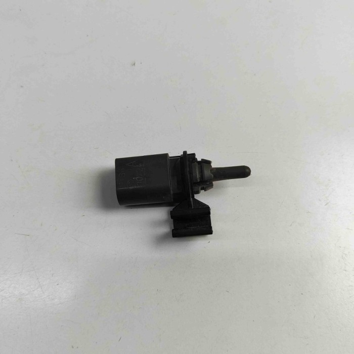 Senzor de temperatură exterioară VW MULTIVAN T7 STM, STN 2024 OEM: 8Z0820535B | 32581281