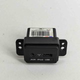 Port USB/AUX-In KIA SORENTO II XM 2012 OEM: 96120-2P000 | 27967584