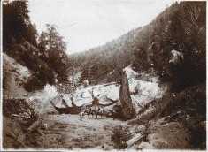 P2367N Pe valea R&acirc;mnicului, 1902, lot de 3 fotografii