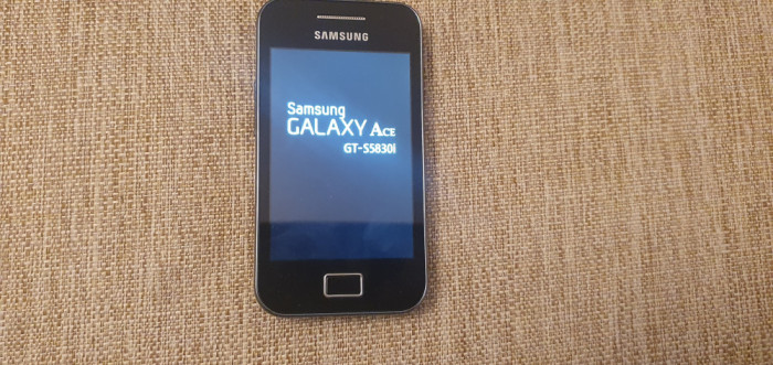 Smartphone Rar Samsung Galaxy S5830i Black Liber retea Livrare gratuita!