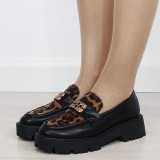 Mocasini negri tip loafers cu imprimeu leopard texturat 1889 04