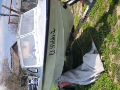 V&icirc;nd barcă Delfin lungime 3,8m cu motor Yamaha 20cp