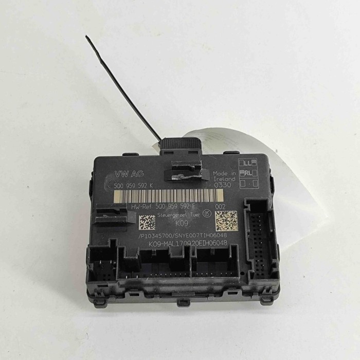 Modul de control ușă dreapta față VW TIGUAN AD1 2021 OEM: 5Q0959592K,5Q0959592F 24484951