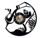 Ceas de perete decorativ realizat din disc de vinil, Model Vin Sticla Pahar Struguri Vița de Vie, Negru, 30 cm