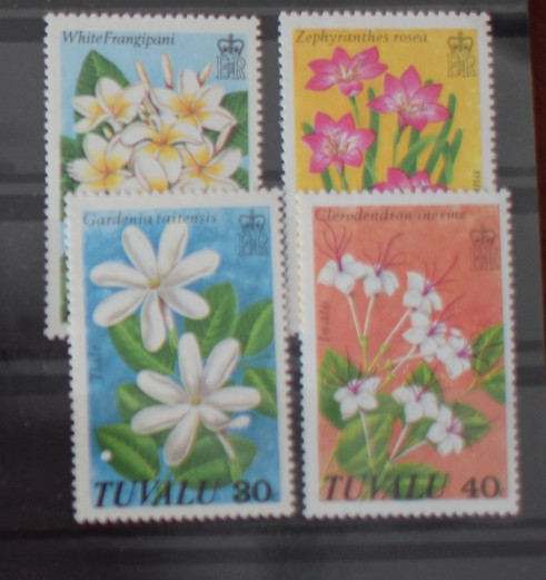 TS24/01 Timbre Tuvalu - Nestampilate - Flori