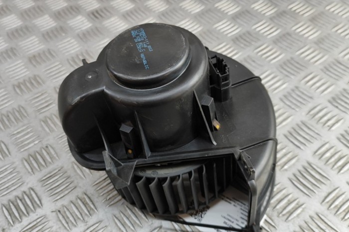 Ventilator aeroterma VW AMAROK 2H_, S1B 2018 OEM: 2H2820021C | 31382732