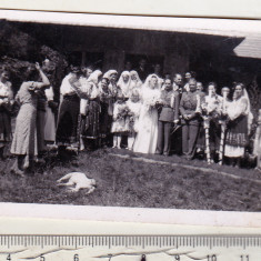 bnk foto Cununie religioasa - Biserica de lemn Bran - august 1941