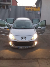 Peugeot 207 sw an 2012 foto