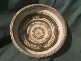 Arta si Traditie - Farfurie / Blid / Strachina / Castron de Horezu jud Valcea ceramica utilitara mijlocul sec XX !