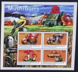 Ciuperci - Grenada Carriacou &amp; Petite Martinique - Coliță Set Complet 4 Timbre Mushrooms CP1_II