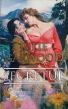 SECRETUL-JULIE GARWOOD-270281