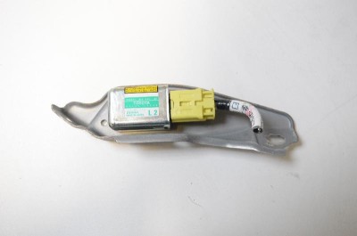 Senzor de impact lateral st&amp;acirc;nga LEXUS GS III GRS19_, UZS19_, URS19_ 2006 OEM: 89834-30020 2665196 foto