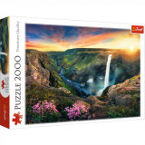 Cumpara ieftin Puzzle Trefl 2000 Cascada Haifoss Islanda