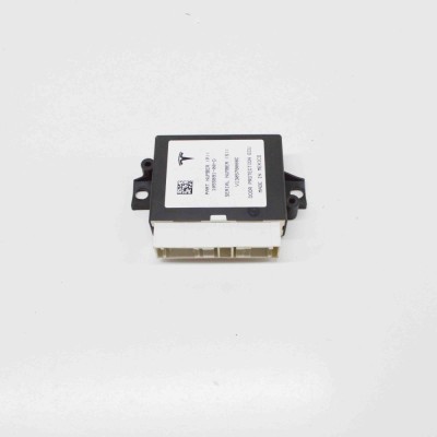 Modul de control ușă st&amp;acirc;nga spate TESLA MODEL X 2020 OEM: 1055891-00-D 21027646 foto