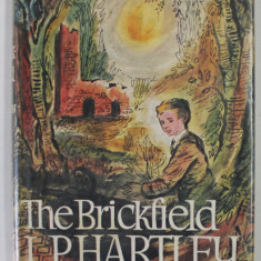 THE BRICKFIELD , a novel by L.P. HARTLEY , 1968, PREZINTA URME DE UZURA