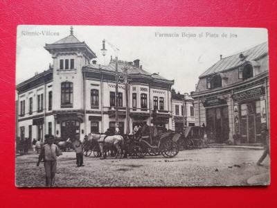 R&amp;acirc;mnicu Valcea Farmacia Bejan si Piata de jos foto