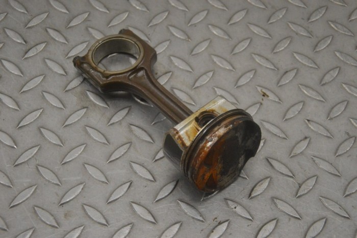 Piston CITRO&Euml;N DS5 2012 OEM: BC2C 22809039